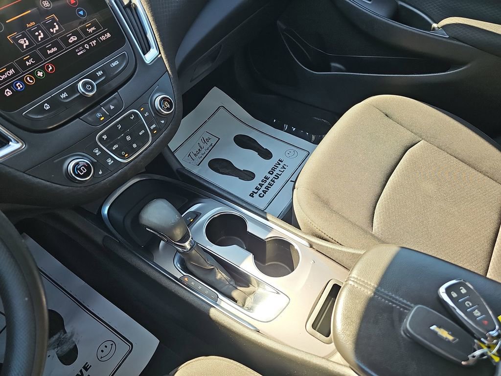 Used 2021 Chevrolet Malibu LT image 28