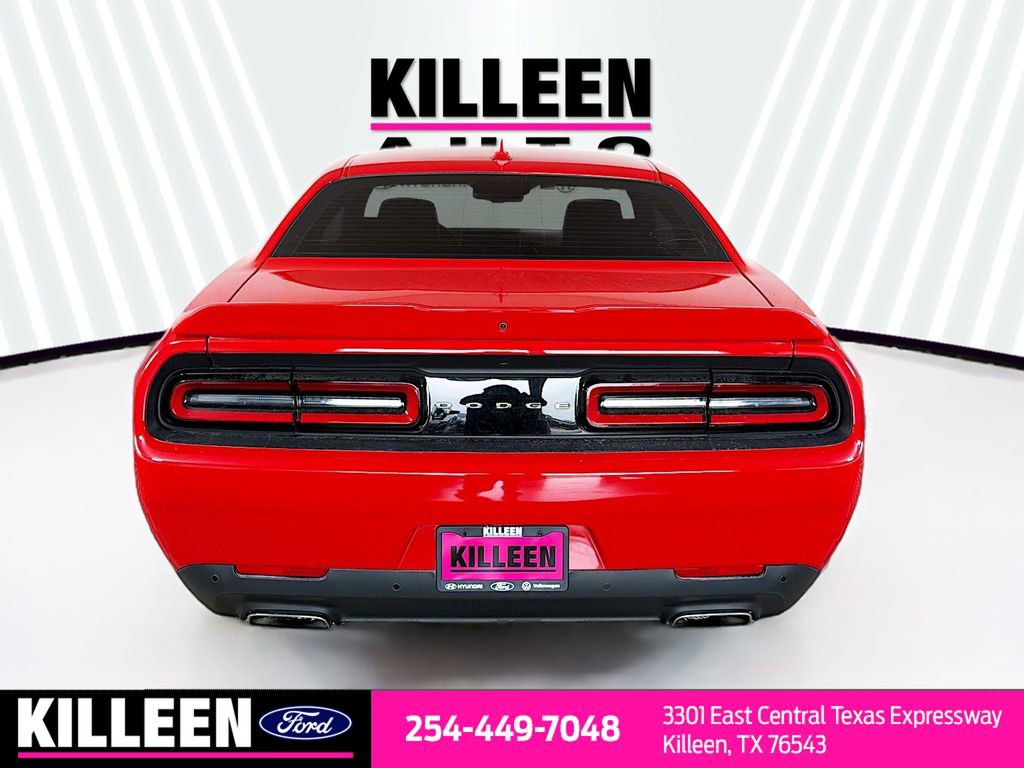 Used 2015 Dodge Challenger SXT Plus w/ Sound Group II RWD image 7