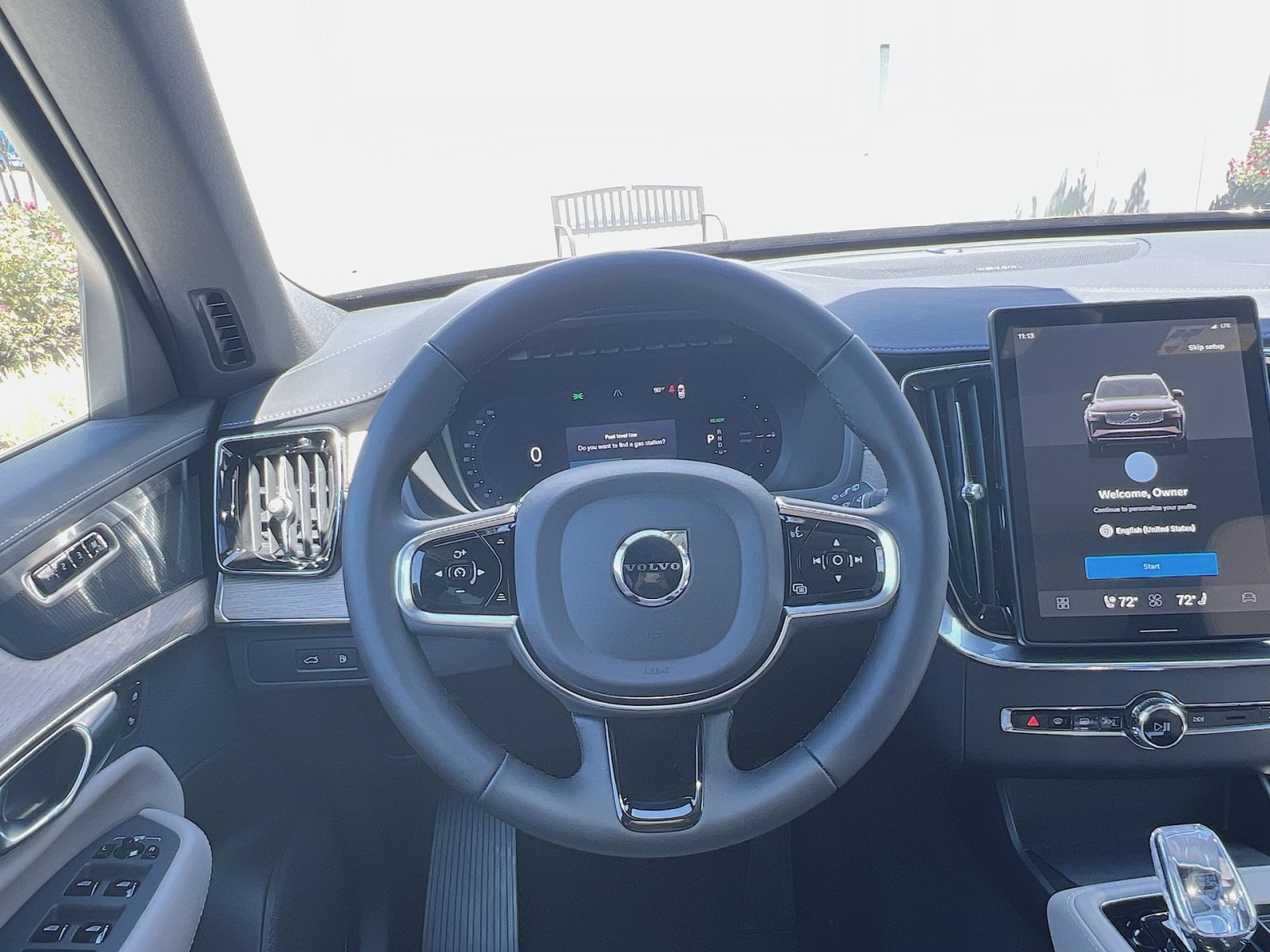 New 2026 Volvo XC90 T8 Plus w/ Protection Package Premier AWD/4WD image 16