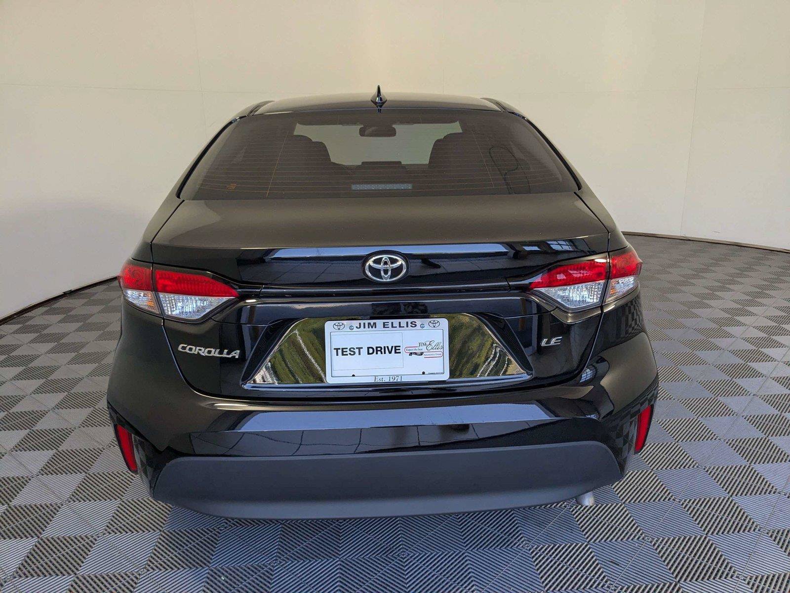 Used 2026 Toyota Corolla LE FWD image 6