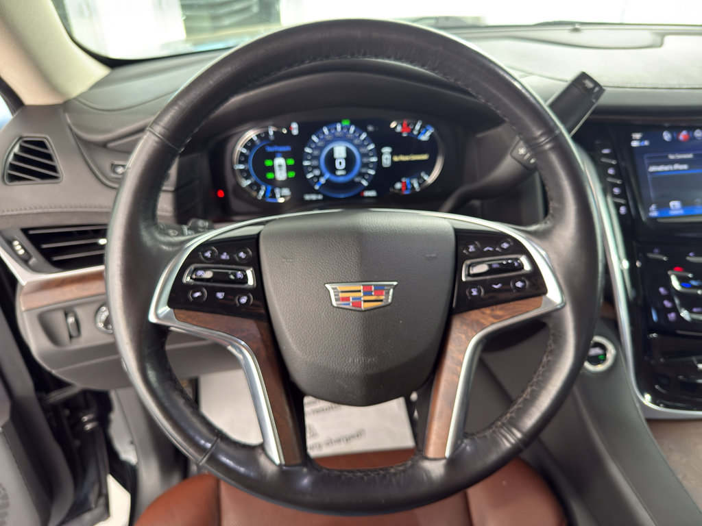 Used 2020 Cadillac Escalade Luxury AWD/4WD image 27