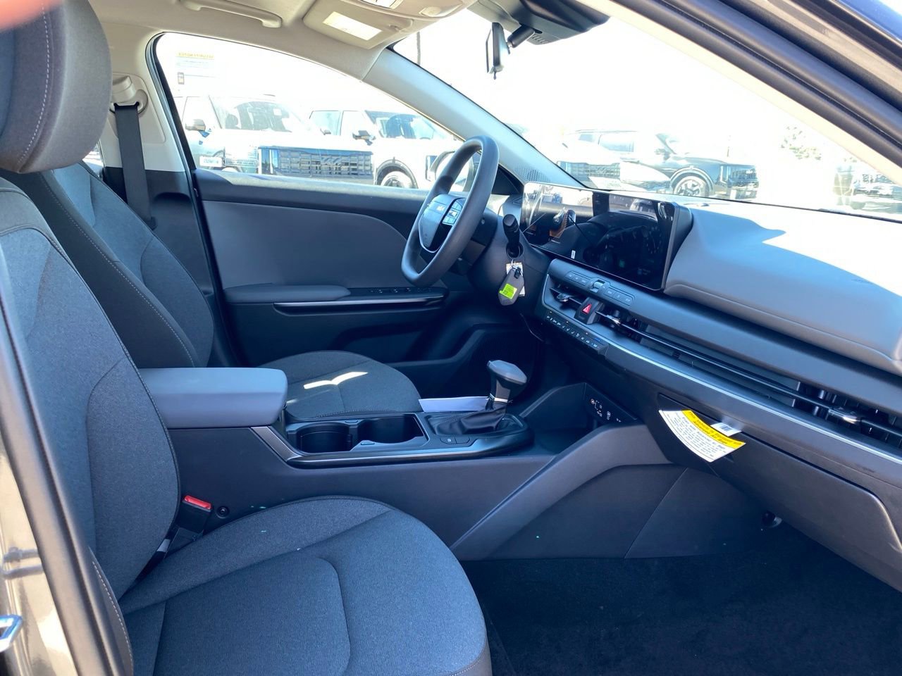 New 2026 Kia K4 LXS image 25