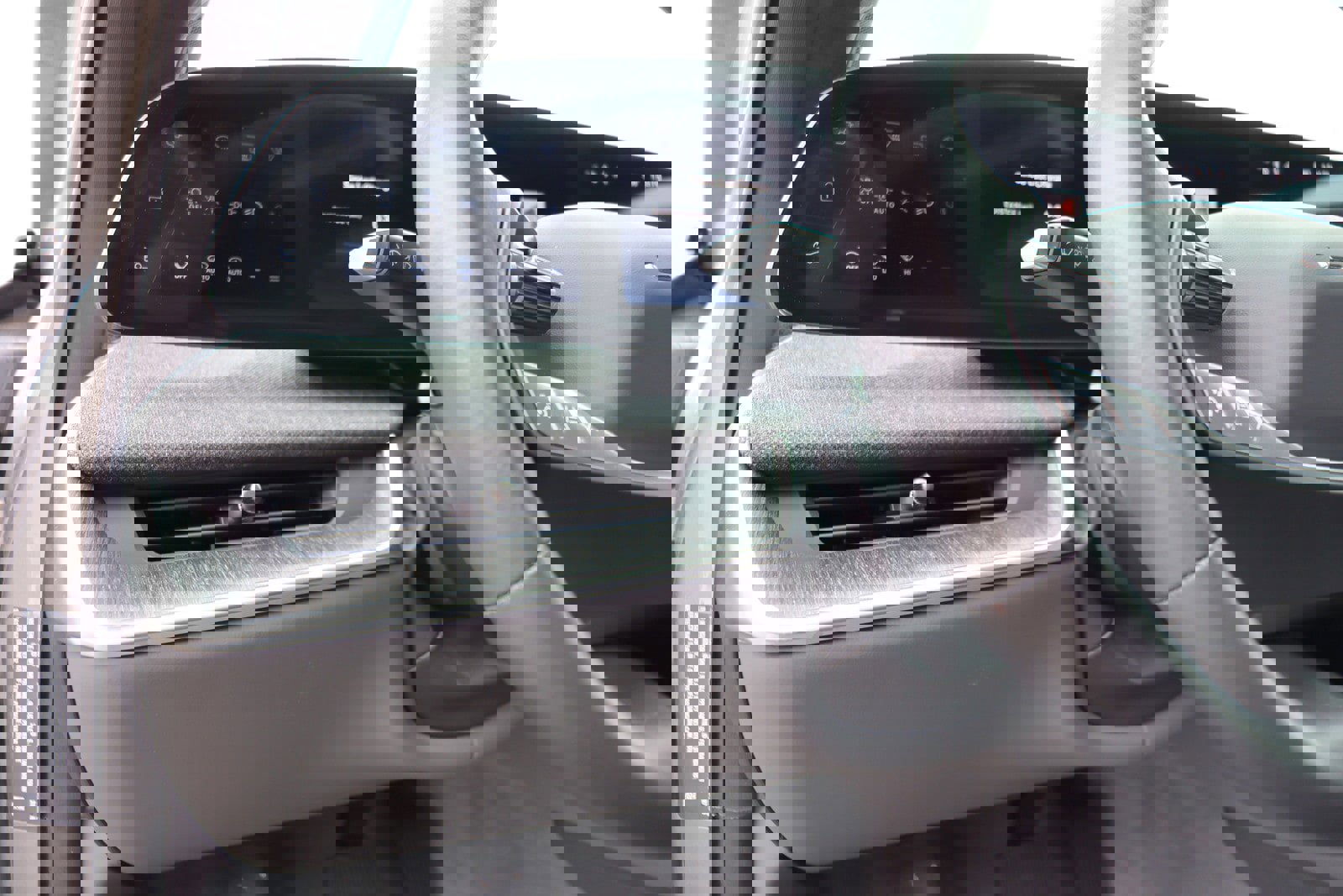 Used 2024 Lucid Air Touring image 25