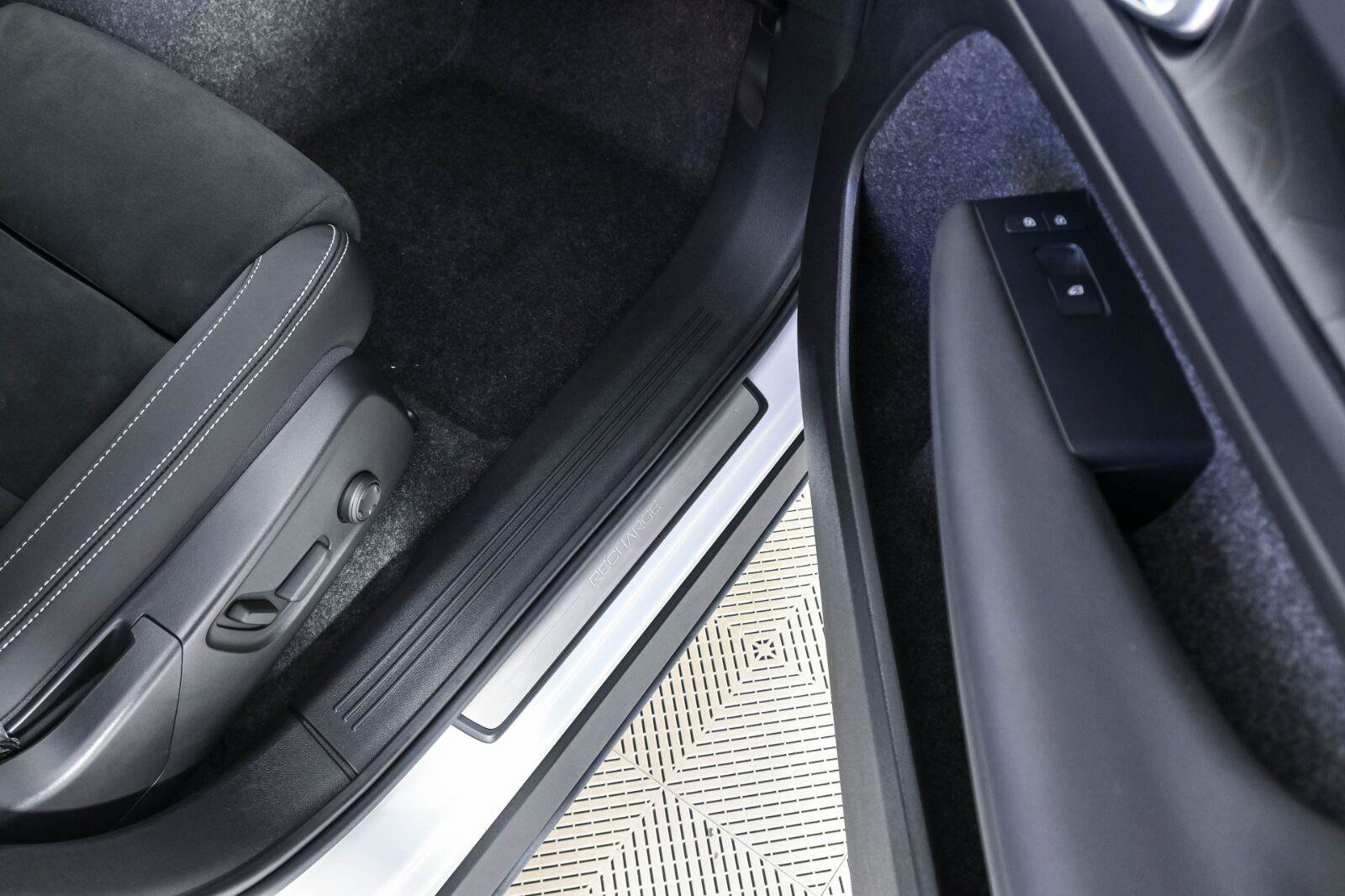 Certified 2024 Volvo C40 Recharge Ultimate AWD/4WD image 26