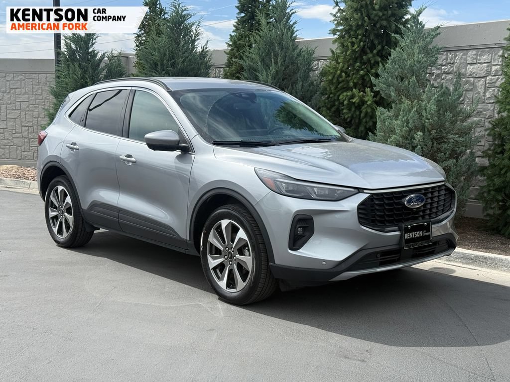 Used 2024 Ford Escape Platinum AWD/4WD image 10