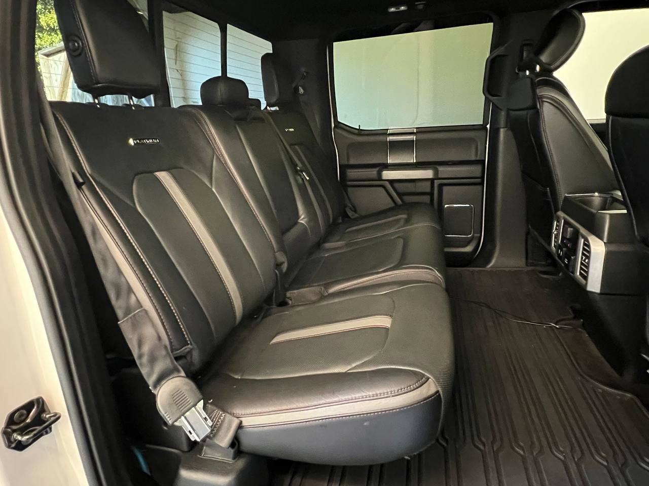 Used 2018 Ford F150 Platinum w/ Equipment Group 701A Luxury AWD/4WD image 14