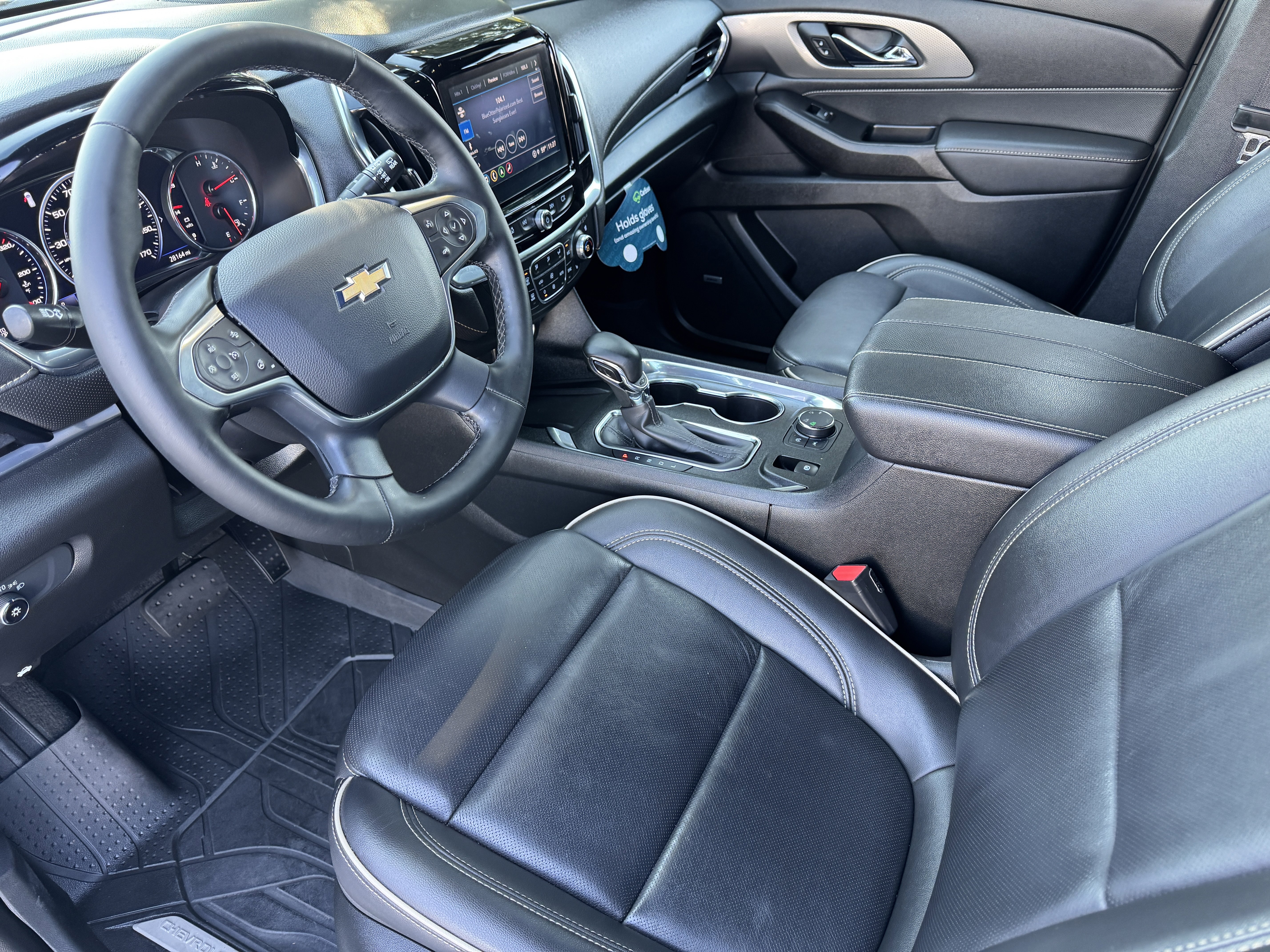 Certified 2023 Chevrolet Traverse Premier w/ LPO, Floor Liner Package image 9