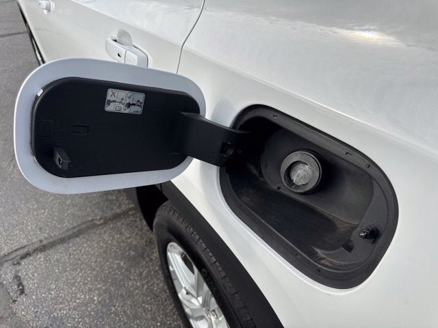 Used 2024 GMC Terrain SLE FWD image 19