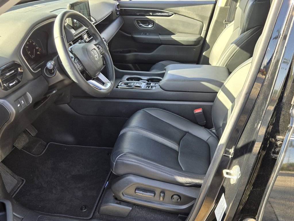 Used 2023 Honda Pilot Touring image 9