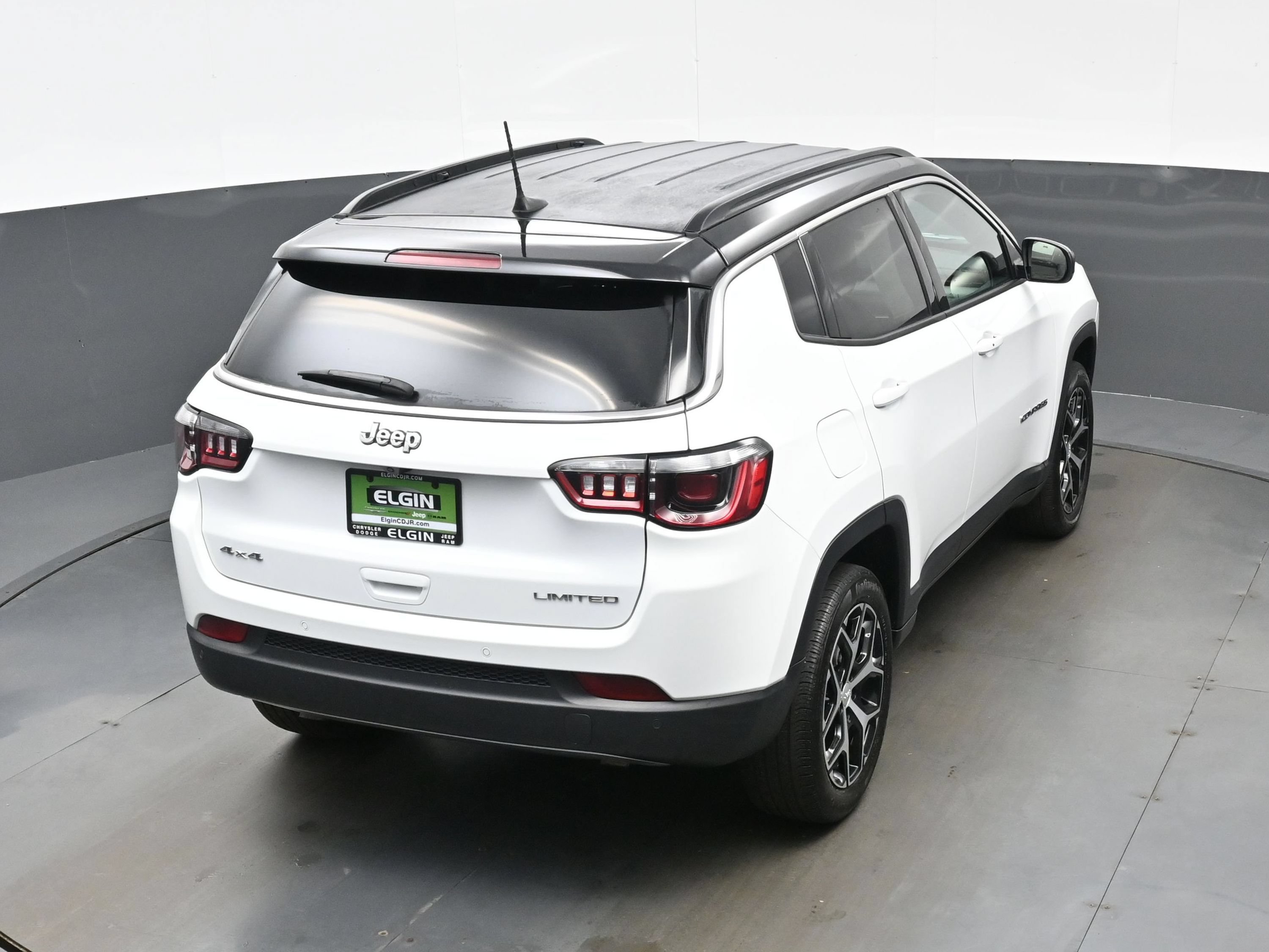 Used 2024 Jeep Compass Limited AWD/4WD image 39