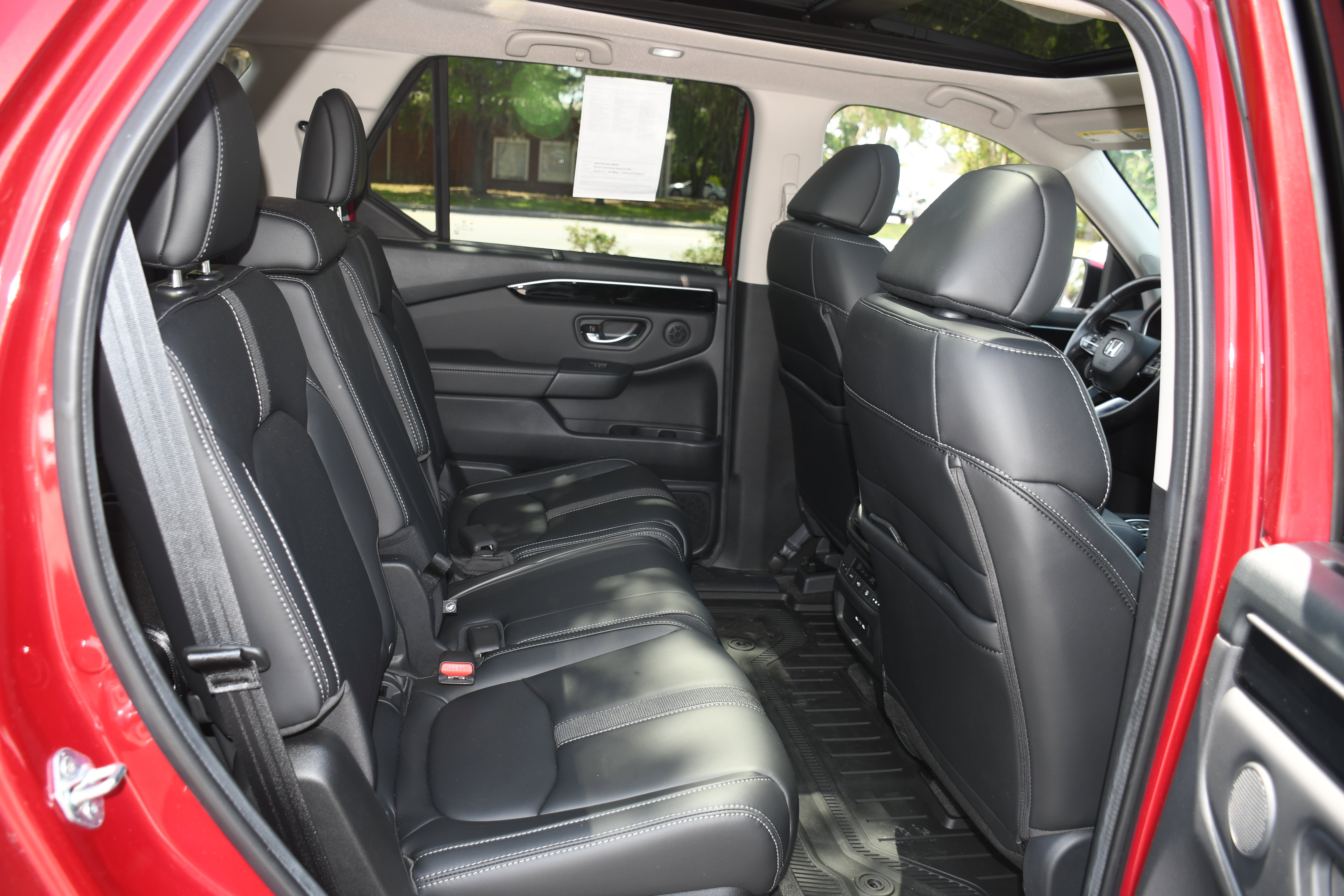 Used 2024 Honda Pilot Touring image 20