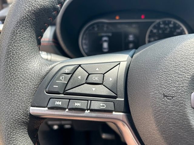 Used 2024 Nissan Versa SR FWD image 23