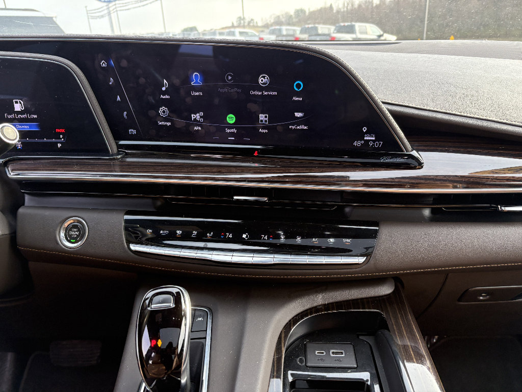 Used 2023 Cadillac Escalade Premium Luxury w/ LPO, Radiant Package AWD/4WD image 25
