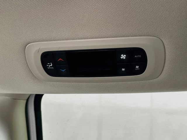 Used 2024 Chrysler Pacifica Touring-L FWD image 24