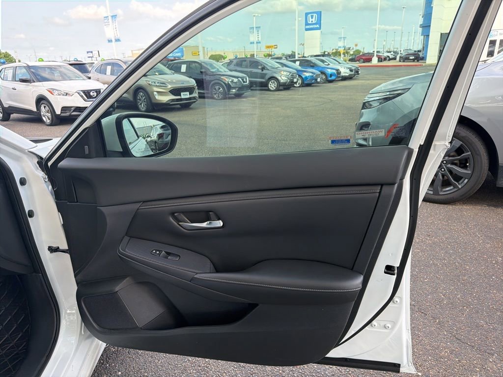 Used 2020 Nissan Sentra SV image 27