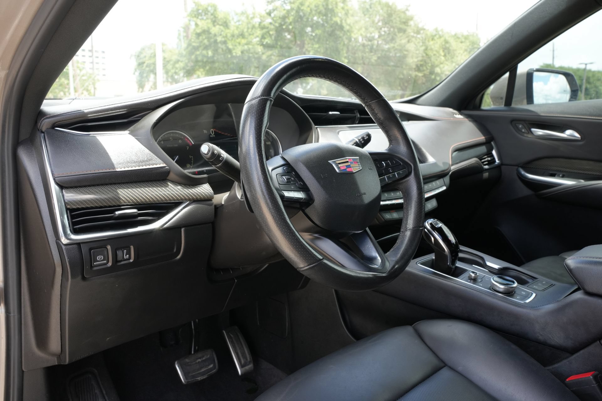 Certified 2023 Cadillac XT4 Sport FWD image 15