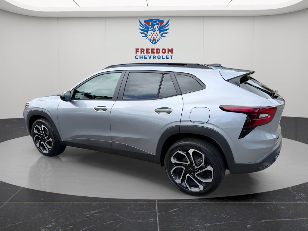 New 2026 Chevrolet Trax RS w/ Driver Confidence Package FWD image 3