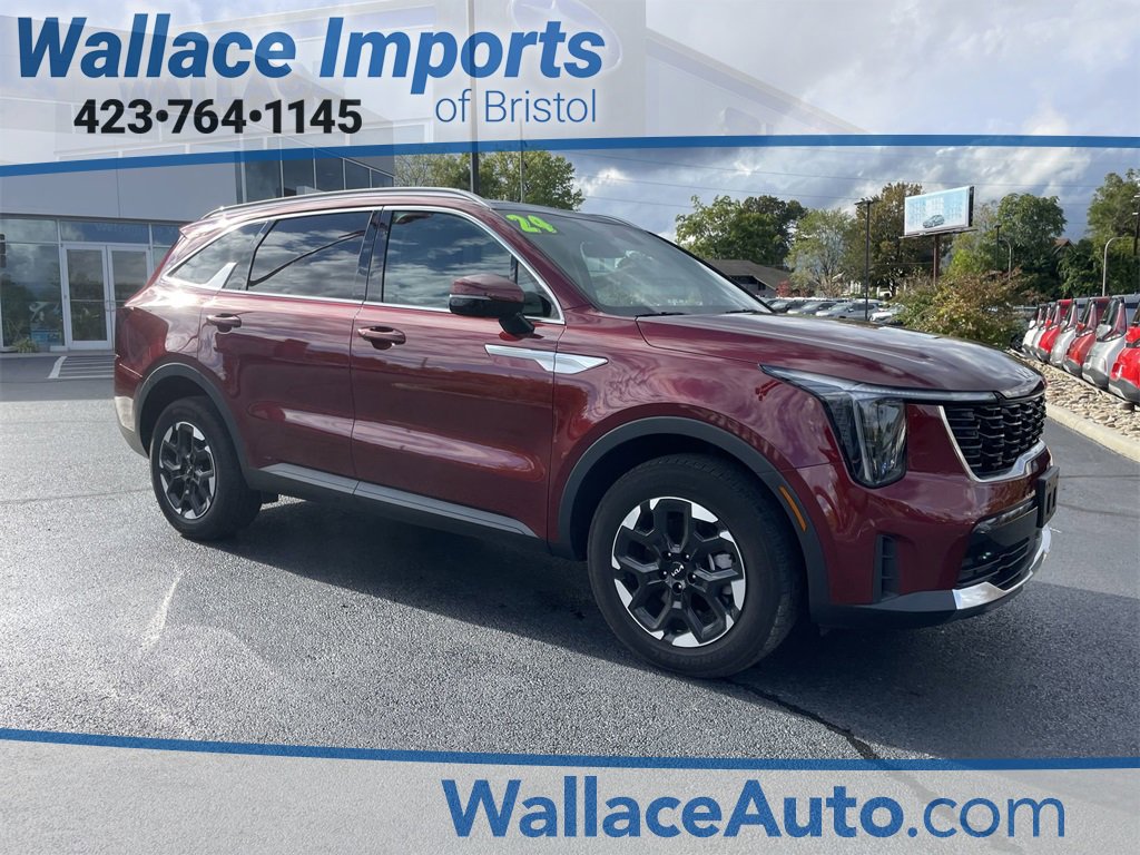 Certified 2024 Kia Sorento S w/ Panoramic Sunroof Package