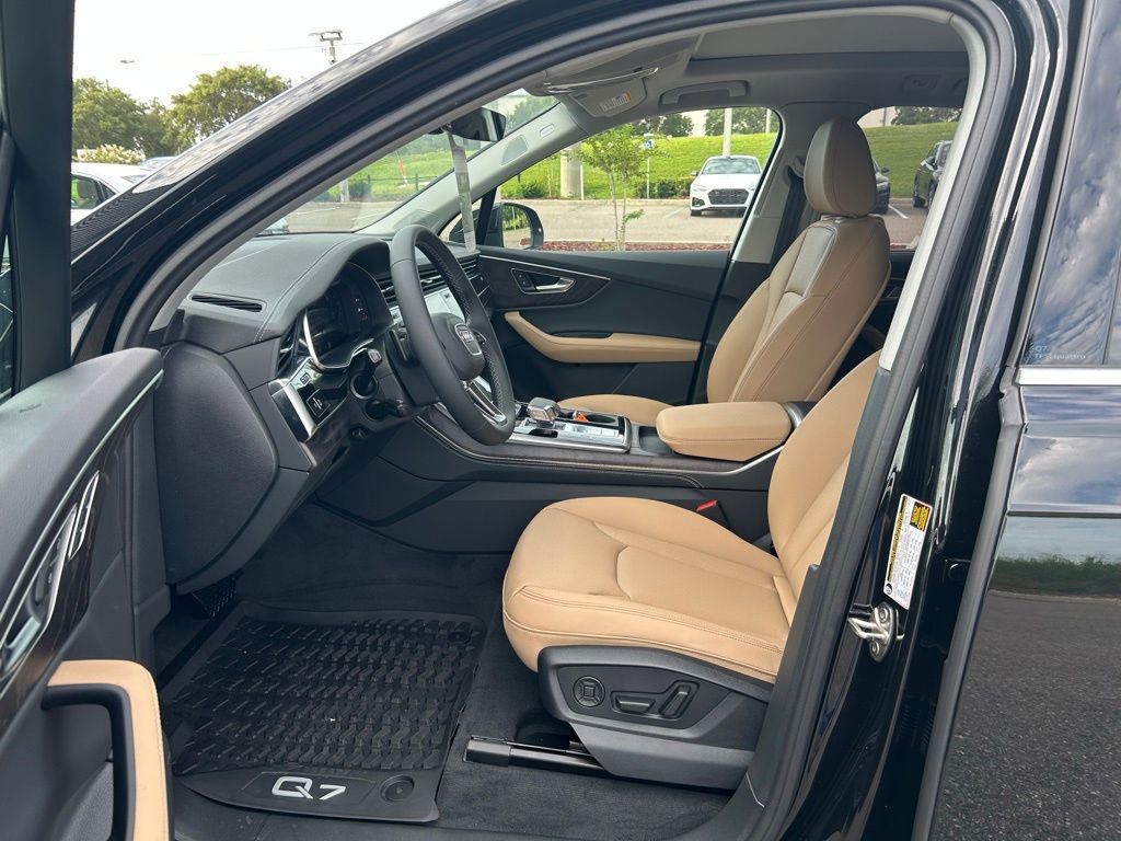 New 2025 Audi Q7 3.0T Premium Plus image 9
