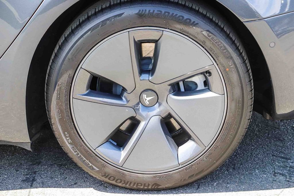 Used 2022 Tesla Model 3 Long Range AWD/4WD image 14
