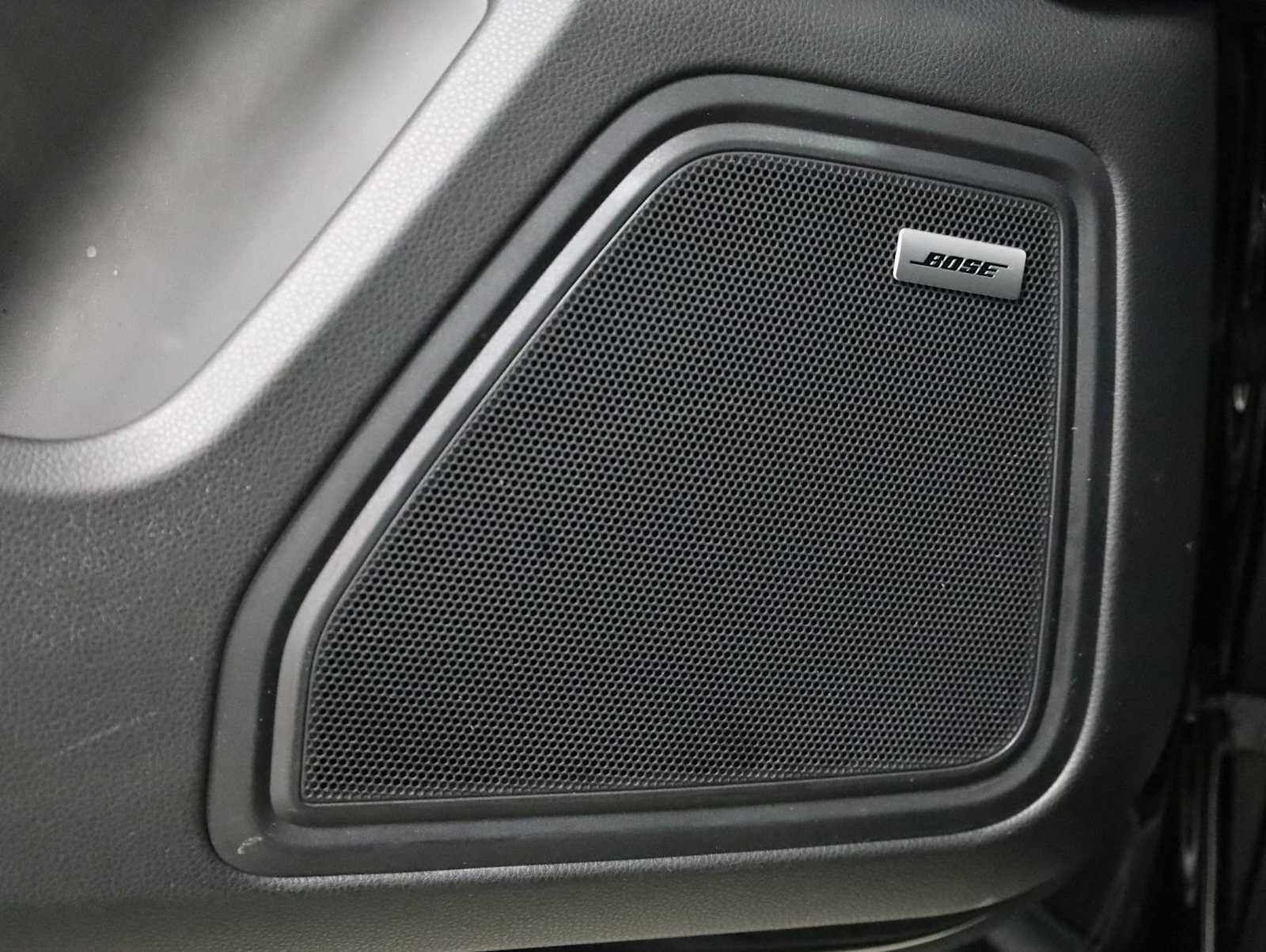 Certified 2025 Porsche Macan S AWD/4WD image 17