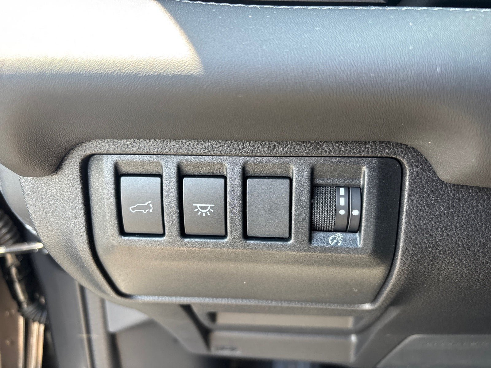 New 2026 Subaru Ascent Limited AWD/4WD image 15