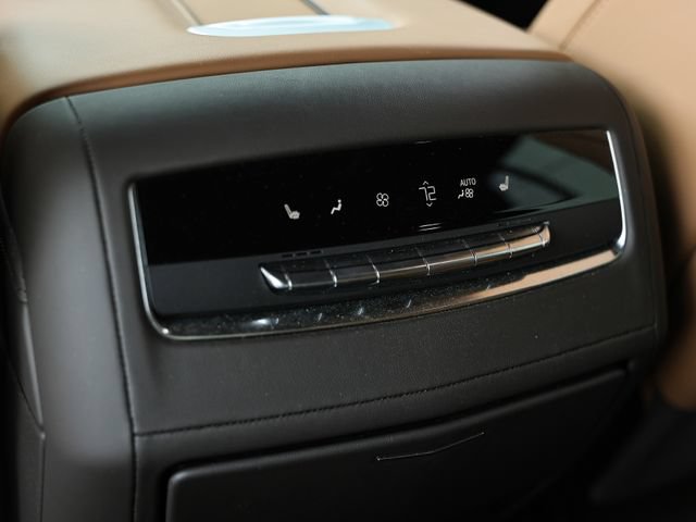 Used 2023 Cadillac Escalade Sport AWD/4WD image 34