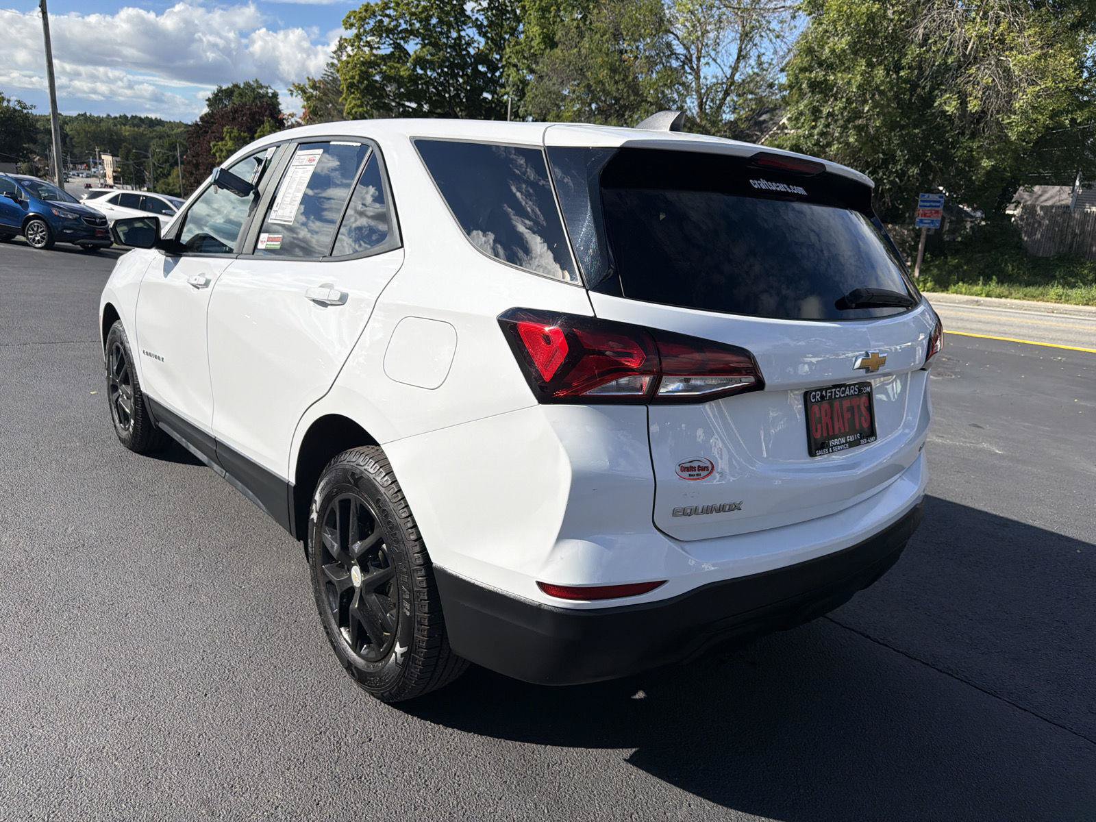 Used 2022 Chevrolet Equinox LS AWD/4WD image 3