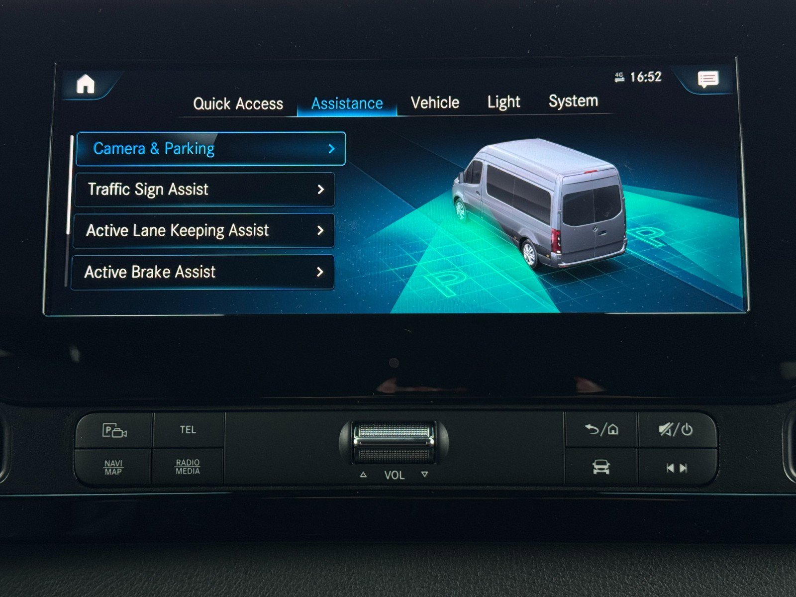Used 2023 Mercedes-Benz Sprinter 2500 image 29