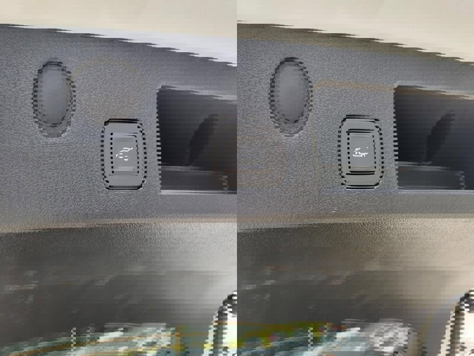 New 2026 GMC Terrain AT4 w/ Convenience Package III image 8