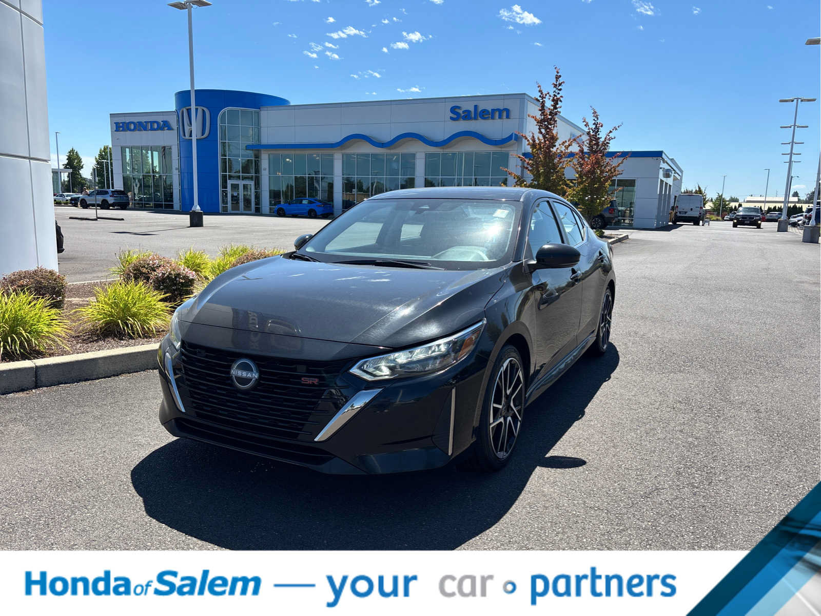 Used 2025 Nissan Sentra SR FWD video 1