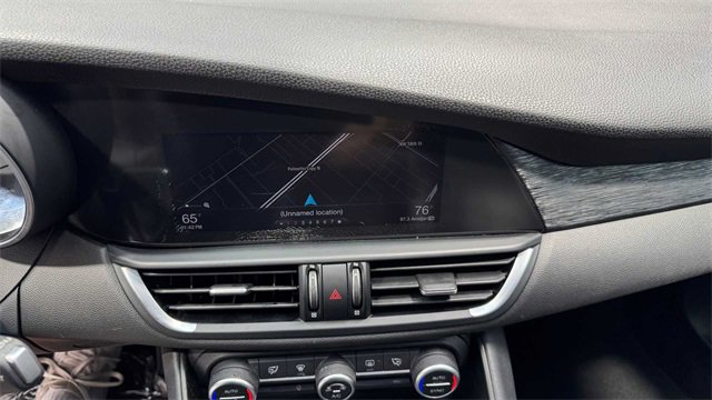 Used 2019 Alfa Romeo Giulia w/ Quick Order Package 22K Sport image 25