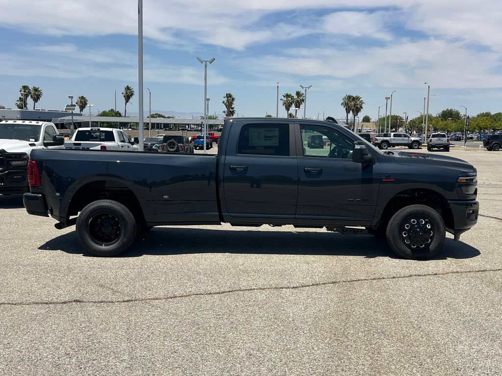 New 2026 RAM 3500 Laramie AWD/4WD image 9