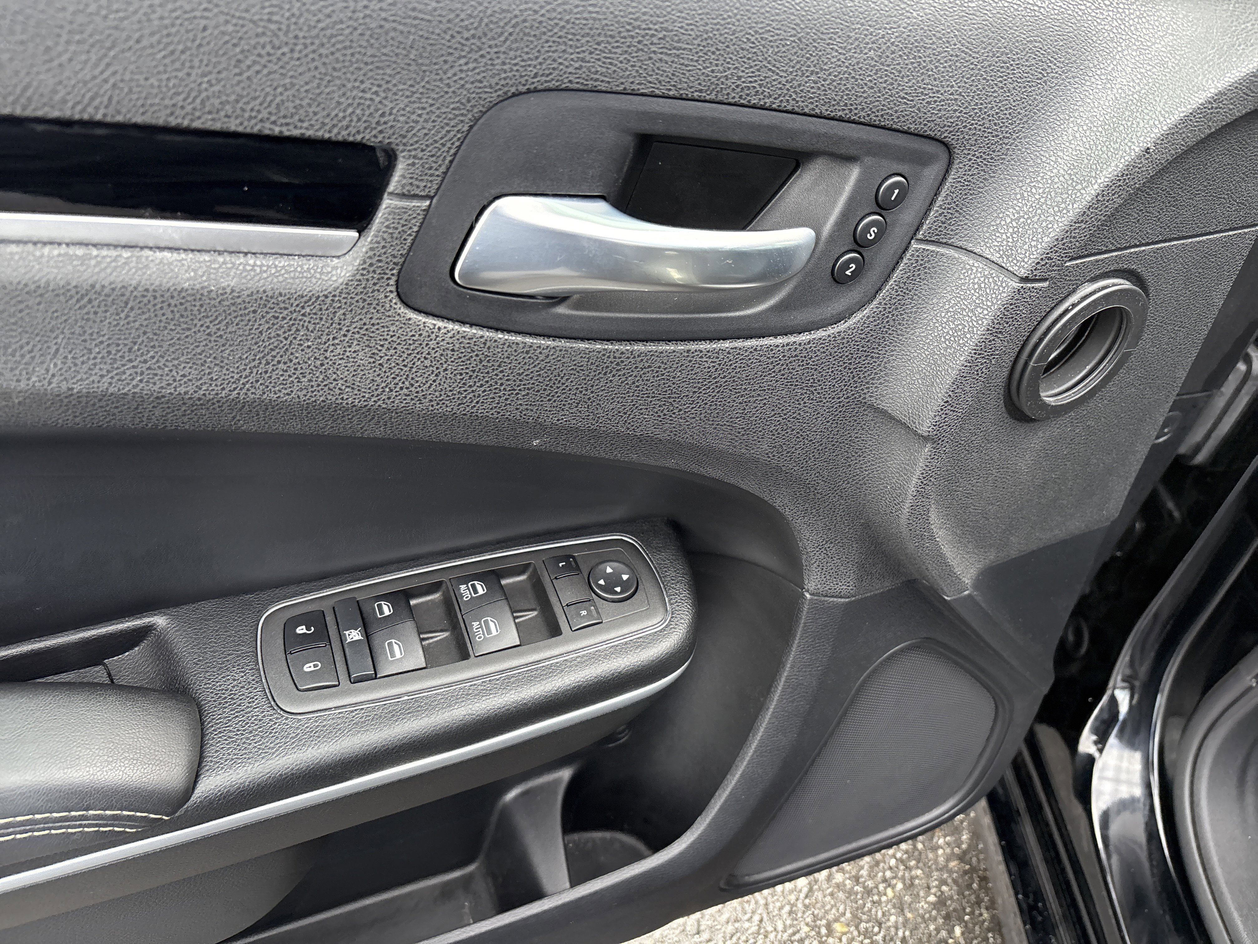 Certified 2022 Chrysler 300 S w/ Comfort Group image 16