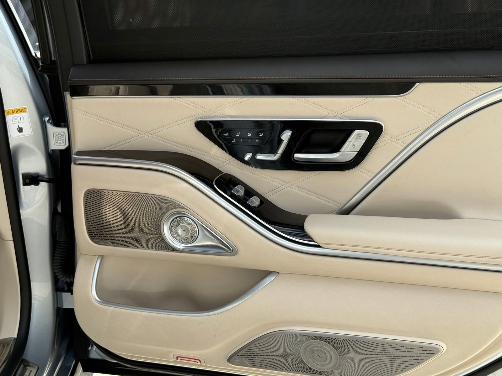 Used 2024 Mercedes-Benz Maybach S 580 4MATIC image 24