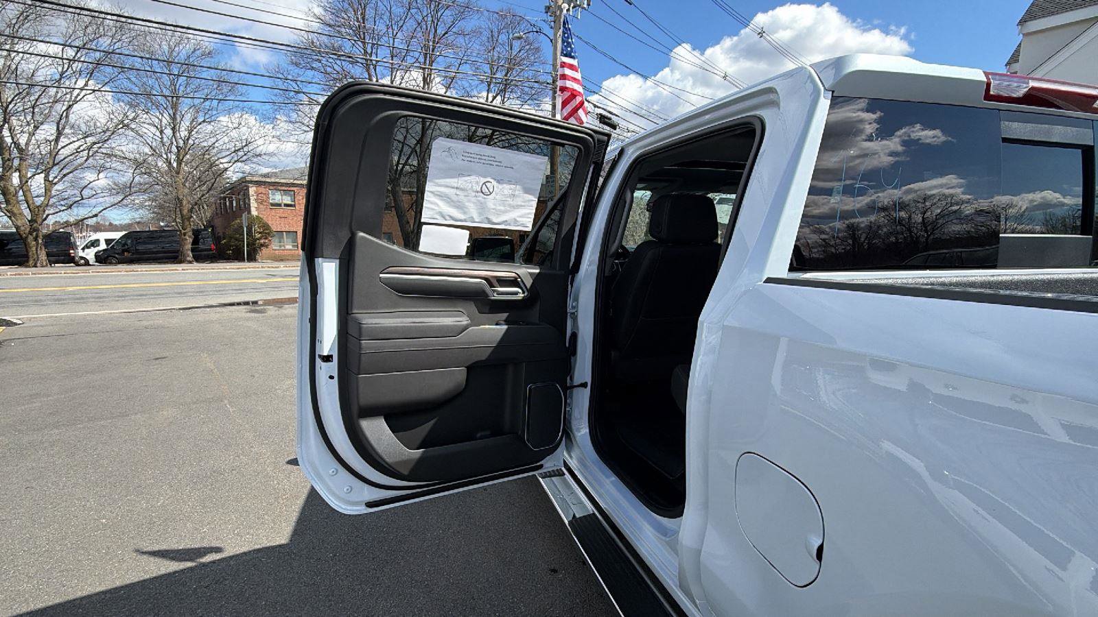 New 2026 GMC Sierra 1500 SLT w/ SLT Premium Plus Package image 31