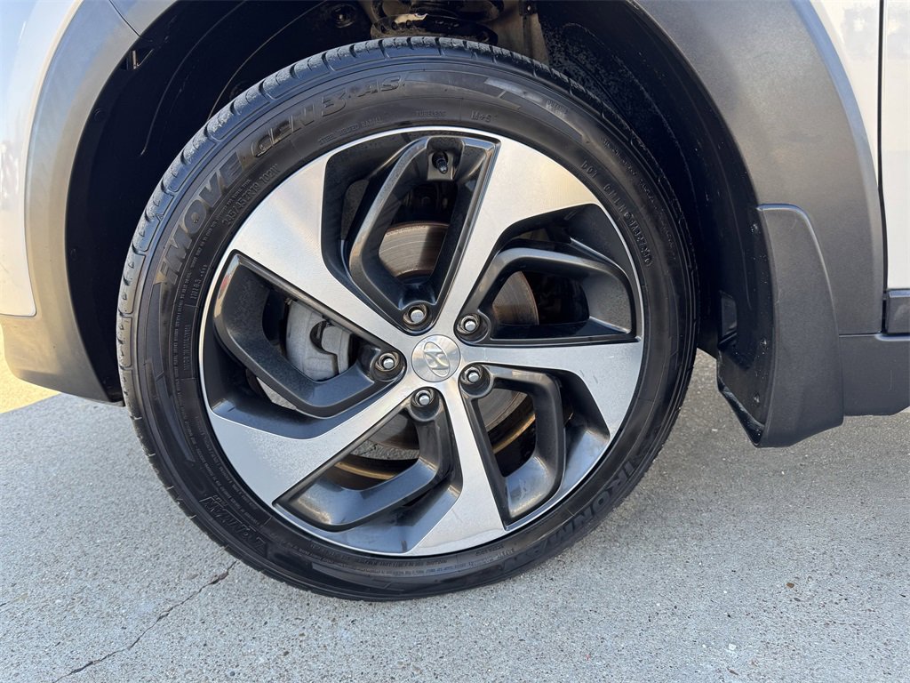 Used 2018 Hyundai Tucson Sport image 22