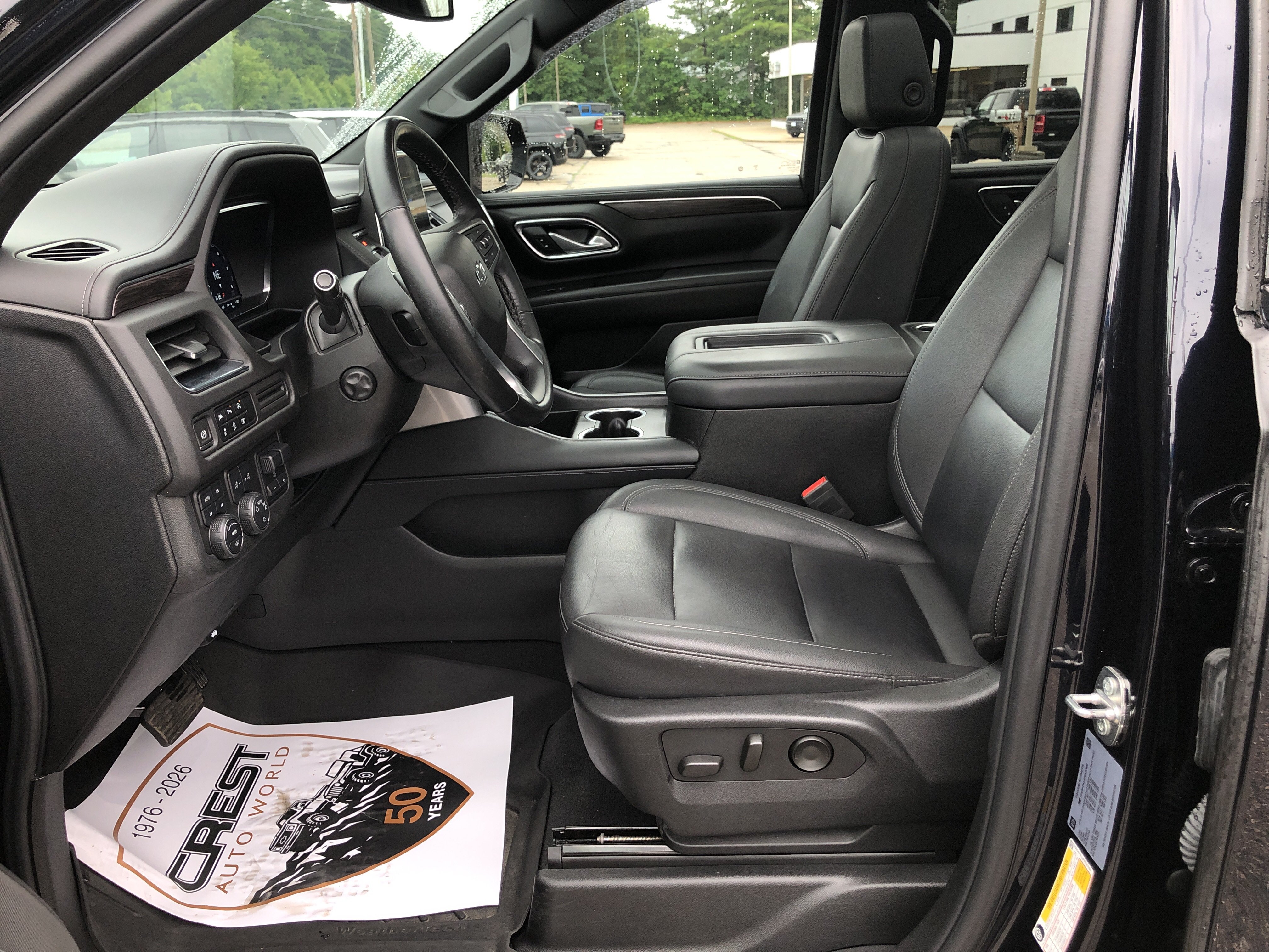 Used 2023 Chevrolet Tahoe Z71 w/ Z71 Off-Road Package AWD/4WD image 13