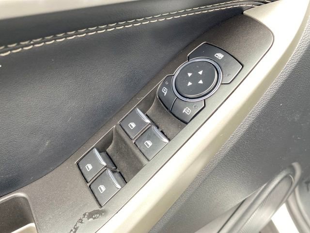 Used 2022 Ford Explorer XLT image 19