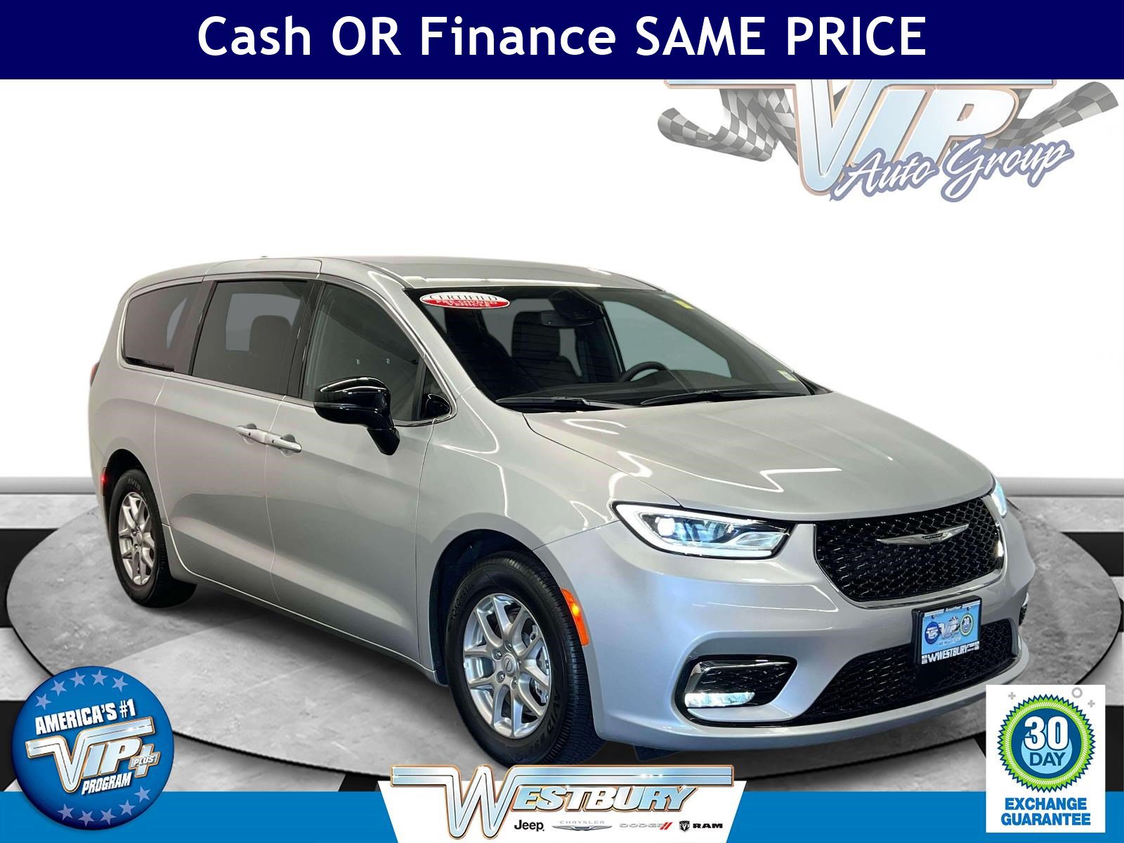 Used 2026 Chrysler Pacifica Select FWD image 1