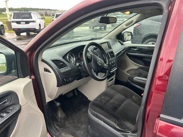 Used 2018 Dodge Grand Caravan SE w/ UConnect Hands-Free Group FWD image 7