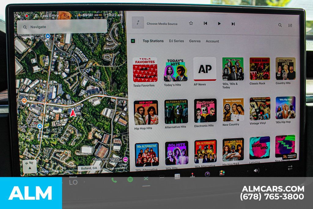 Used 2024 Tesla Model X image 33