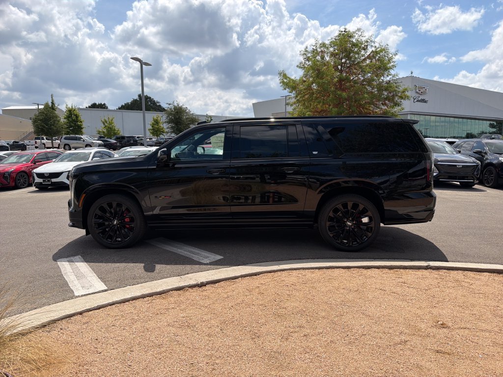 New 2026 Cadillac Escalade ESV V w/ LPO, ONYX Package AWD/4WD image 5
