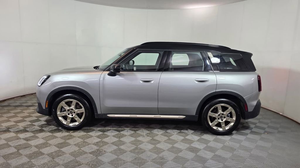 Used 2025 MINI Cooper Countryman S image 3