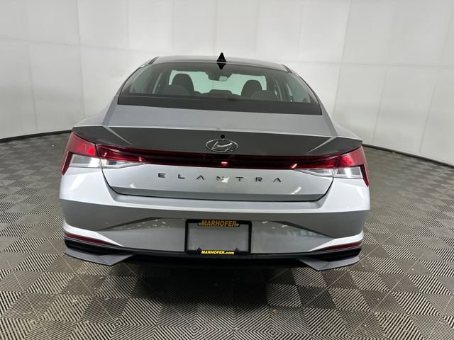 Used 2023 Hyundai Elantra SEL image 4