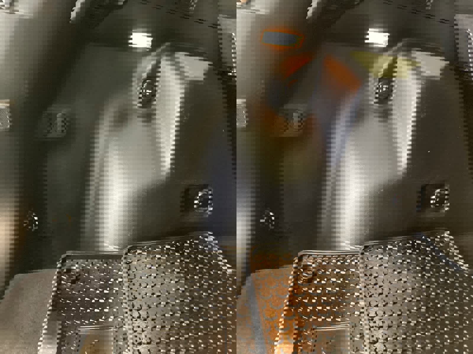 Used 2020 Jeep Cherokee Trailhawk w/ Cold Weather Group image 27