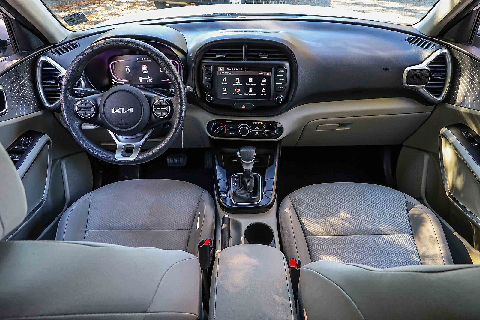 Certified 2023 Kia Soul LX w/ LX Technology Package image 20