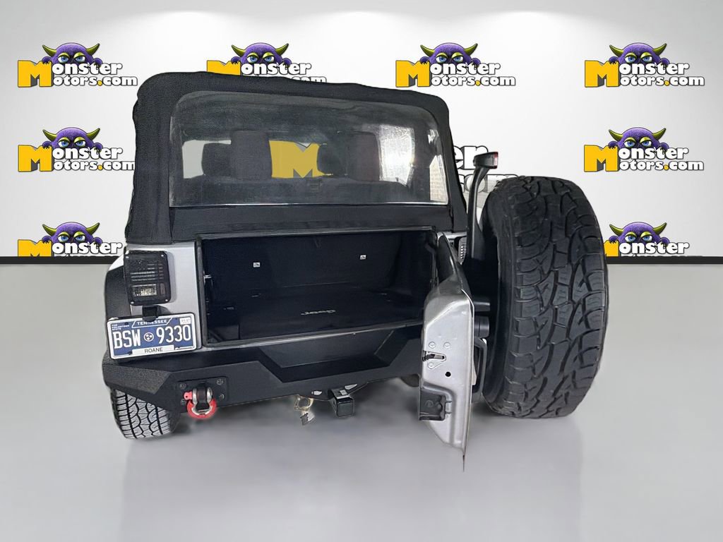 Used 2015 Jeep Wrangler Sport w/ Connectivity Group AWD/4WD image 25