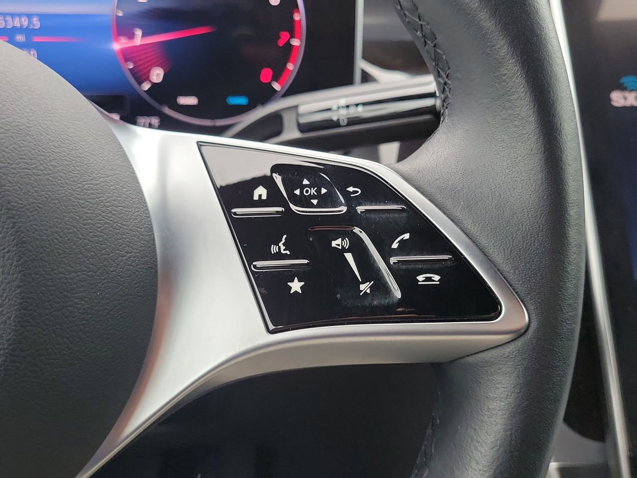 Certified 2024 Mercedes-Benz GLC 300 image 29