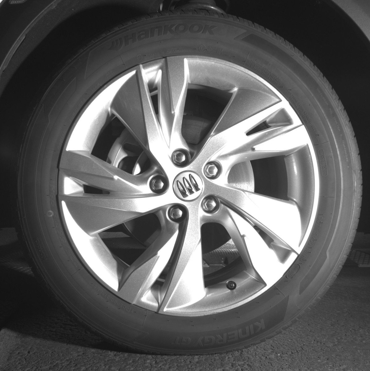 Used 2025 Buick Encore GX Preferred AWD/4WD image 12